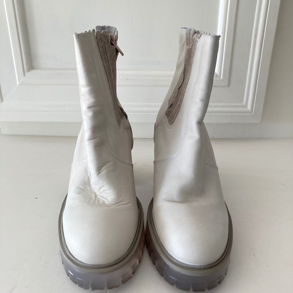 Free People James Chelsea Gray Leather Heeled Boots Sz 41 - Picture 5 of 10